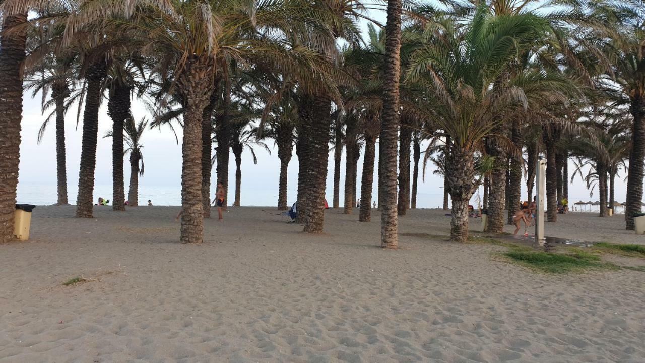 Golf Coast Los Alamos, Primera Linea De Playa Торремолинос Экстерьер фото