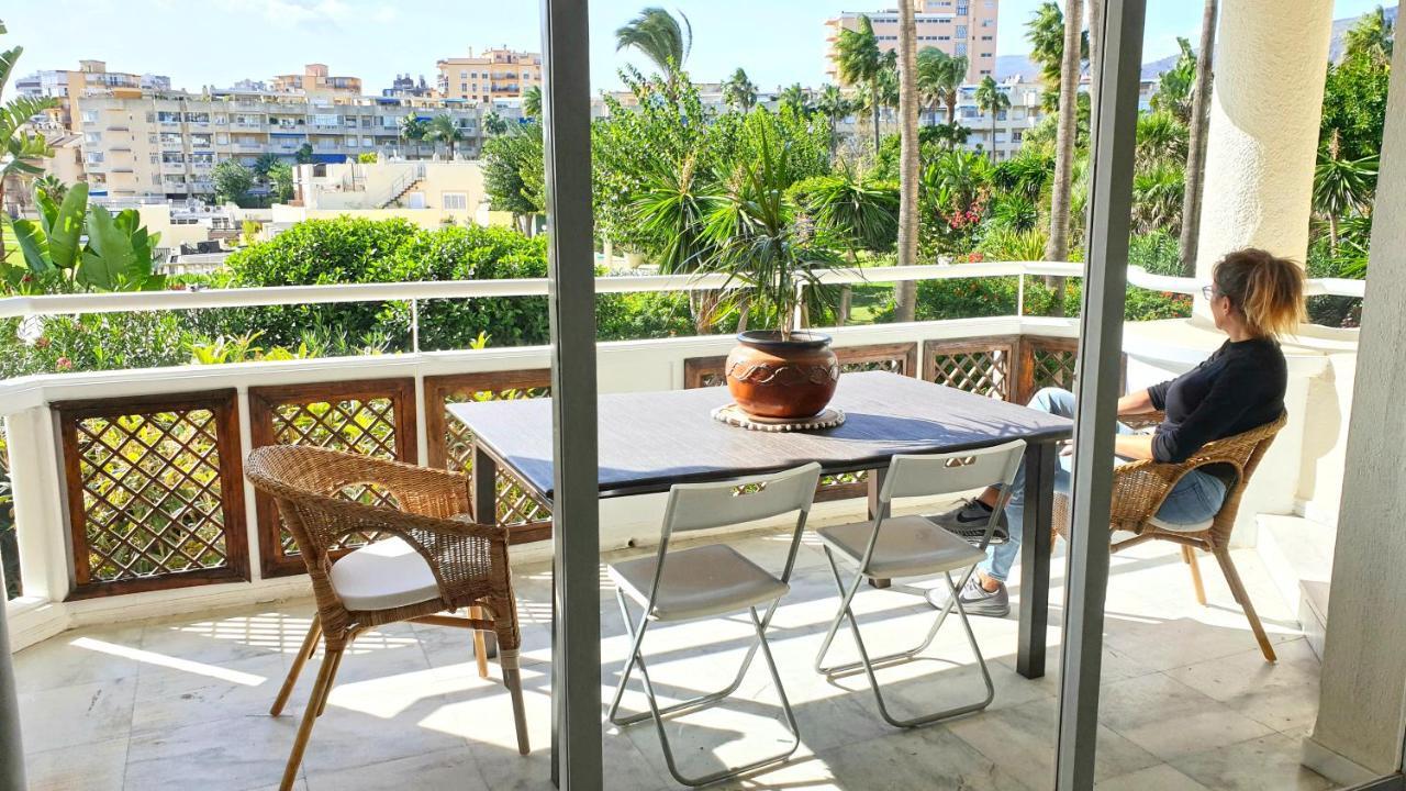 Golf Coast Los Alamos, Primera Linea De Playa Торремолинос Экстерьер фото